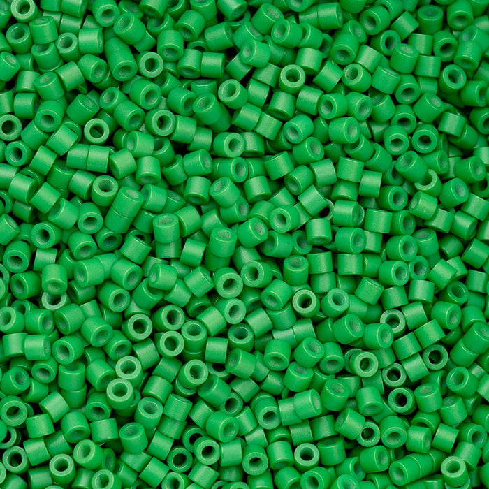 11/0 CYLIN Beads - Green Kelly***