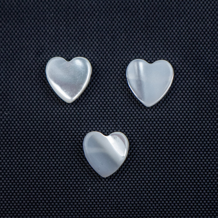 8mm Heart Beads - Mother of Pearl