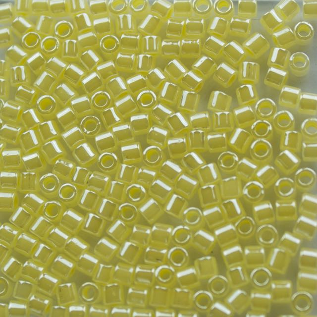 8/0 Miyuki DELICA Beads - Light Lemon Ice Ceylon