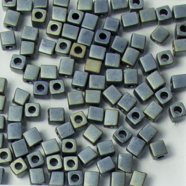 Miyuki 4.0mm CUBE Beads - Matte Metallic Silver Gray